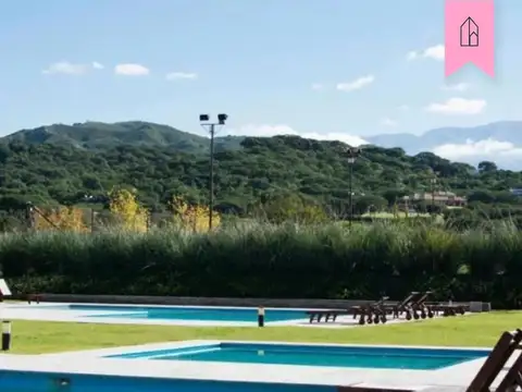Terreno en Venta en Praderas De San Lorenzo, USD 160.000