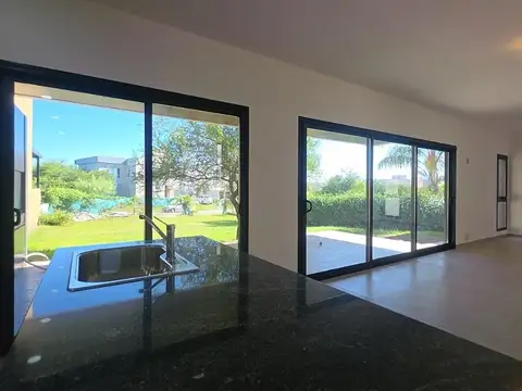 Casa en Venta en Las Canitas, USD 290.000