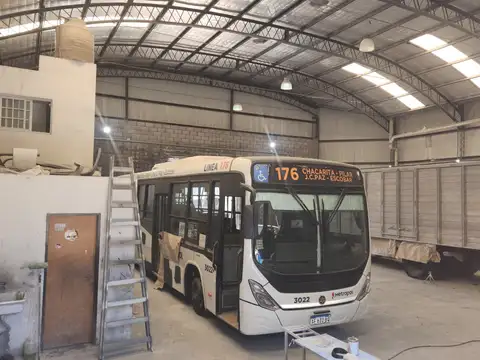 Galpon en Alquiler en Área de Promoción el Triángulo, USD 2.900