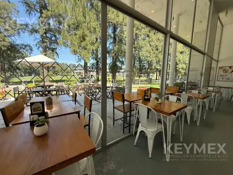 Alquiler Único Local Gastronómico en el Corazón del Parque Empresarial Austral Oportunidad Exclusiva