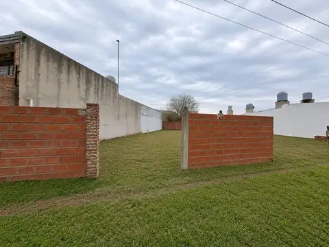 Aristóbulo del Valle 3200