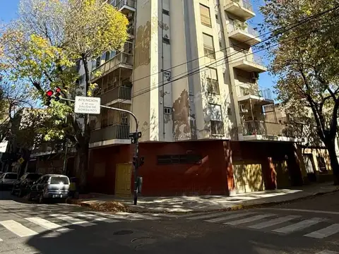 VENTA 3 AMBIENTES CON COCHERA Y BALCON