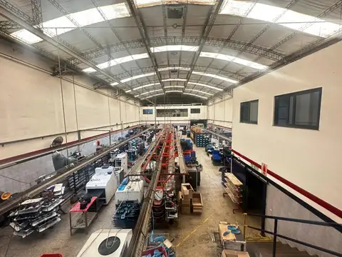 VENTA GALPÓN INDUSTRIAL OFICINAS DEPÓSITO LANÚS LANÚS OESTE