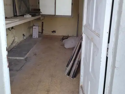 Casa en Venta con 6 cocheras