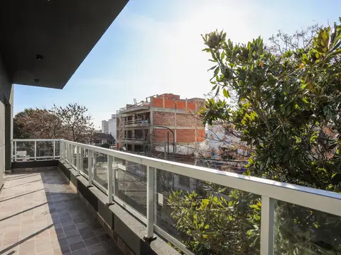 Depto Tipo Casa 3 ambientes con 2 baños