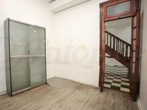 Local en Venta 98 años