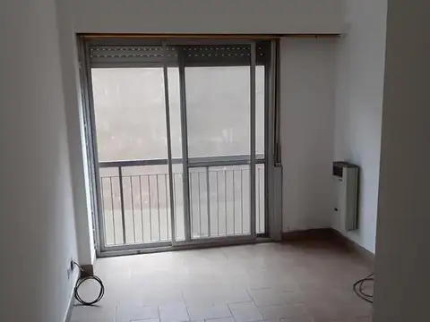 Av. Rocca 200, Piso 2