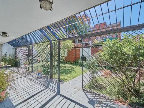Venta Casa de 7 ambientes en Barrio River
