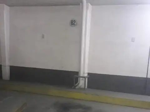 Adrogue centro cochera en venta en Adrocar OPORTUNIDAD