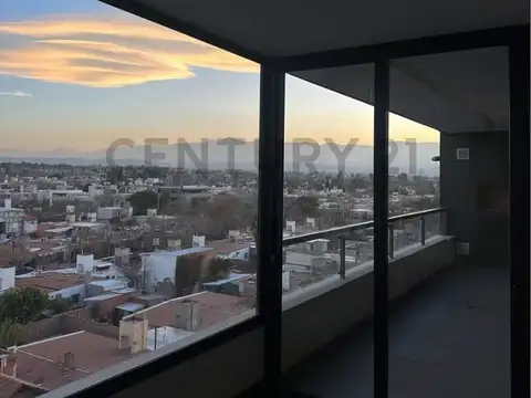 Adolfo calle 4100, Piso 0