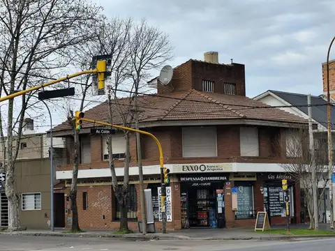 ALQUILER 24 MESES | AMPLIO 3 AMBIENTES CON TERRAZA Y ENTRADA INDEPENDIENTE EN ESQUINA