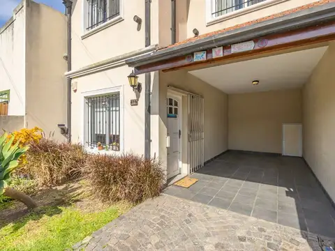 Casa en Venta en Adrogue, USD 189.000