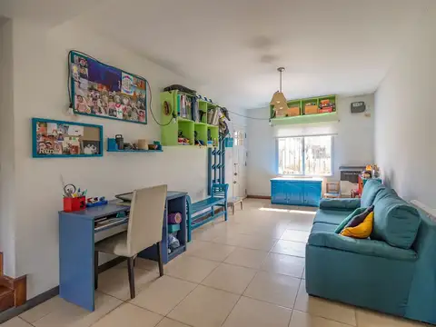 TRIPLEX EN VENTA EN ADROGUE JARDIN Y QUINCHO