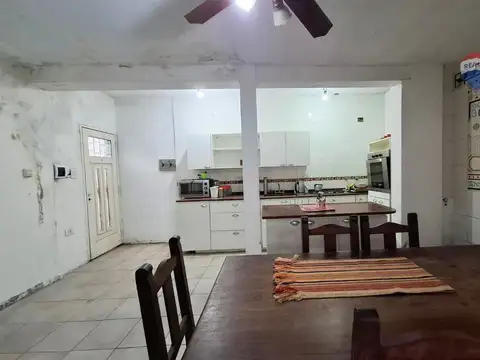 Venta de casa calle 335 3320, Quilmes Oeste