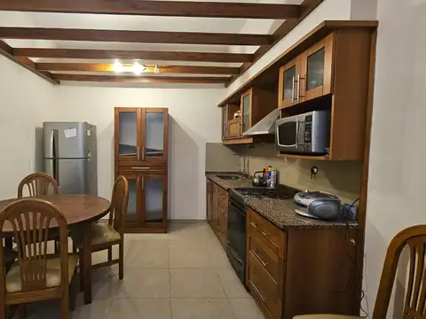 Depto Tipo Casa en Alquiler 40 años