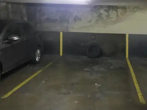 Cochera en venta - 11Mts2 - Recoleta
