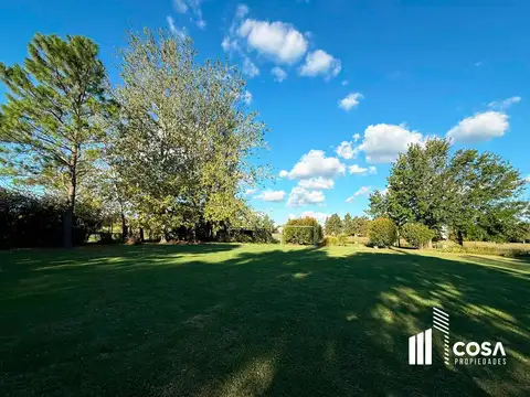 Terreno en Venta en Puerto Roldan, USD 450.000