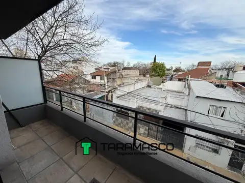 Depto Tipo Casa en Alquiler de 2 ambientes