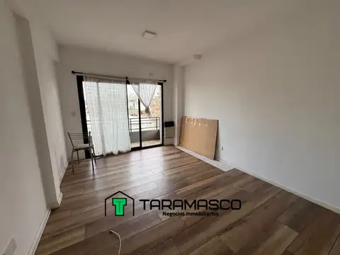 Depto Tipo Casa 2 ambientes con 2 baños