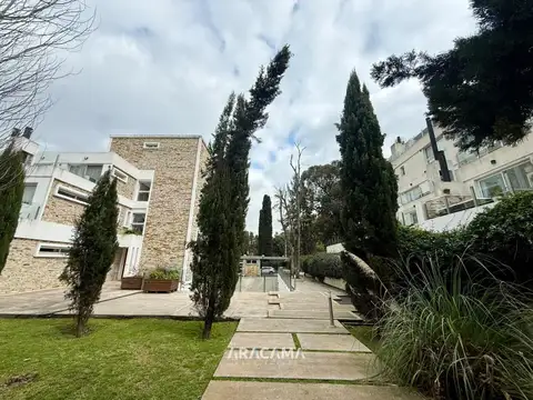 Departamento en Venta con 1 cochera