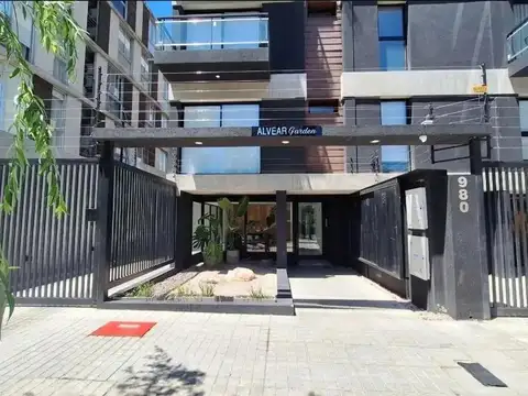 Alvear 900