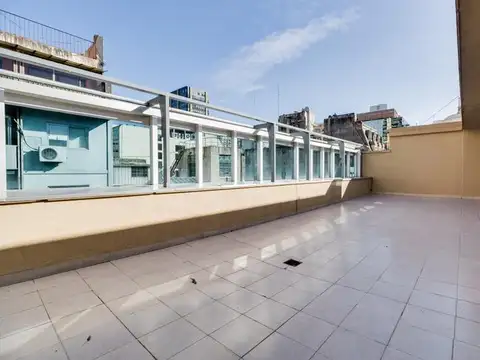 Maipu 53 6º "A" (Rivadavia y Bme. Mitre)