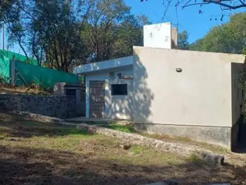 Casa en venta - 2 Dormitorios 1 Baño - Mendiolaza