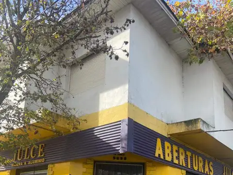 VENTA. Chalet 3 amb en Planta Alta con LOCAL. Zona Nueva Terminal, Mar de Plata