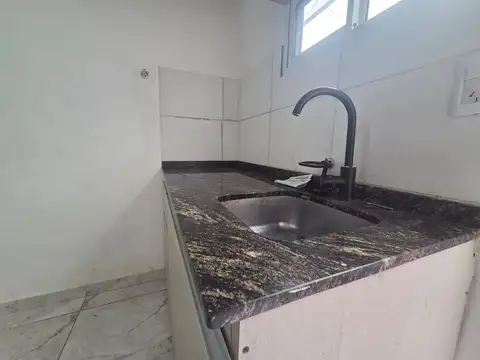 Depto Tipo Casa en Alquiler de 1 dormitorio