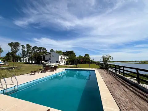 Hotel en Venta en Esquina, USD 950.000