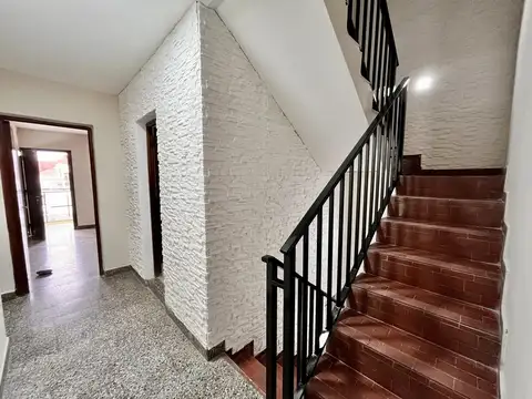 Mendoza al 3900, Esq Godoy Cruz