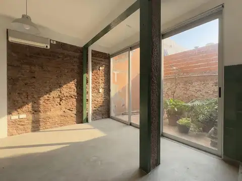 Depto Tipo Casa 2 ambientes con 1 baño