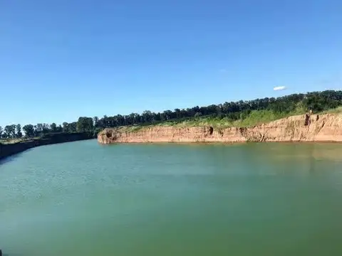 Lote a la venta en barrio Los  Tres Pinos