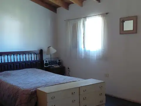 Casa 2 ambientes con 1 baño