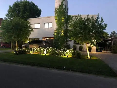 Casa En El Lucero