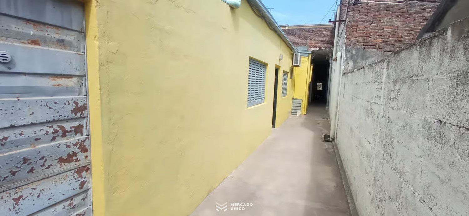 Av Blas Parera 6000