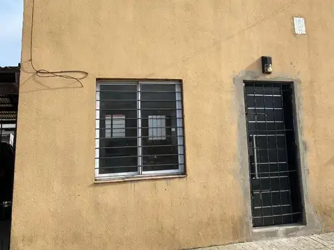 VENTA DUPLEX 2 AMBIENTES, PATIO, GENERAL RODRIGUEZ