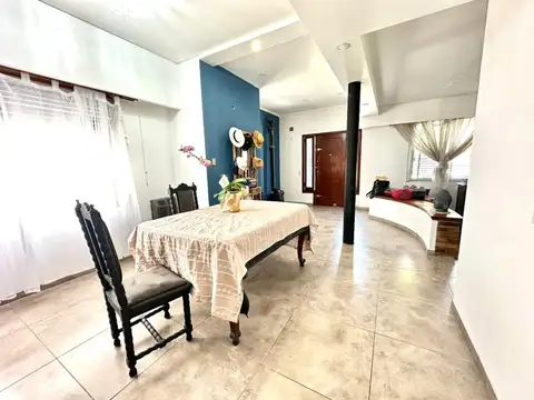 Casa en Venta en Quilmes, USD 290.000