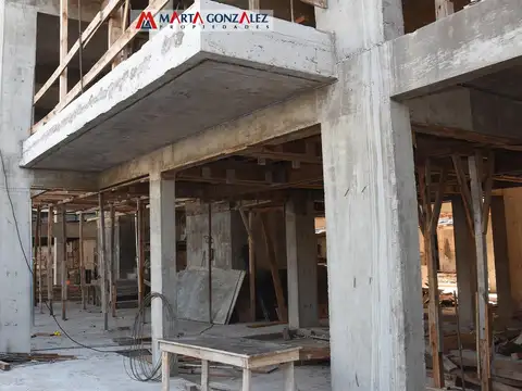 Sarmiento 134 , Piso 1