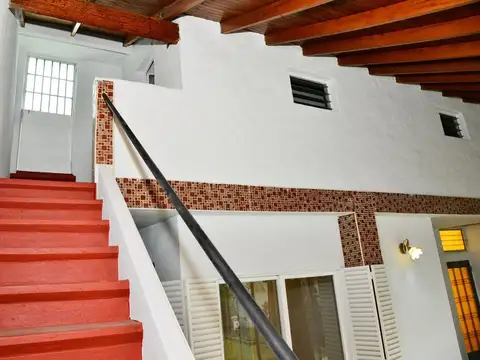 CASA 4 AMBIENTES PARQUE PILETA  FINANCIACION