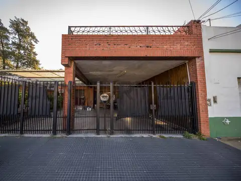VENTA 2 CASAS EN BLOQUE EN EL CENTRO DE BILLINGHURST
