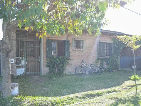 Casa en Venta en Ruta 18 2 Dormts- Pileta
