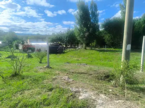 VENTA TERRENO TANTI 1030 M2