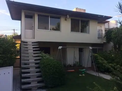 Casa en Venta en Quilmes Oeste, USD 250.000