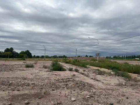 Terreno en Venta en Russel, Maipu