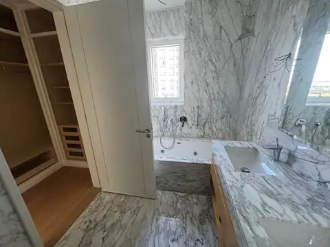 Departamento en Venta con 2 cocheras