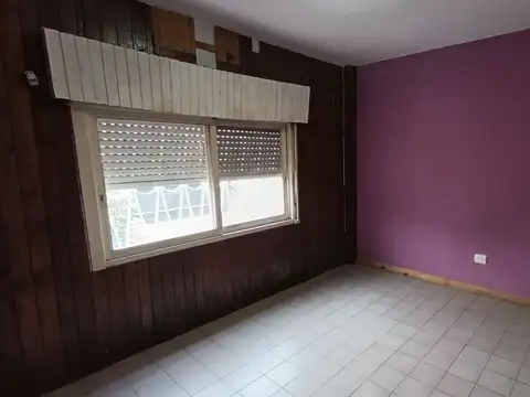 Casa en Alquiler con 1 cochera