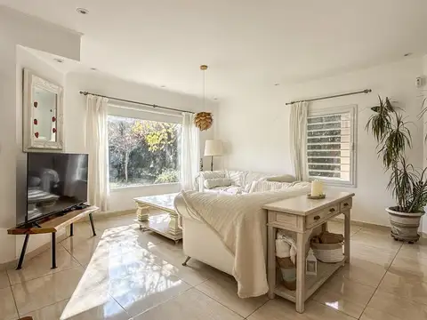 Casa en Venta en La Florida  - Zarate, USD 300.000