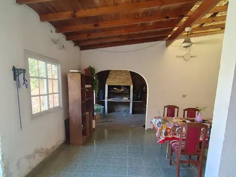 Casa 3 ambientes con 2 baños