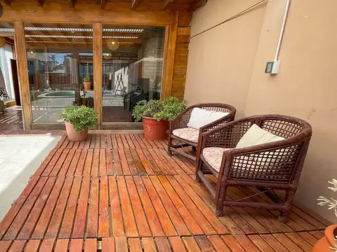 Casa 4 ambientes con 3 baños